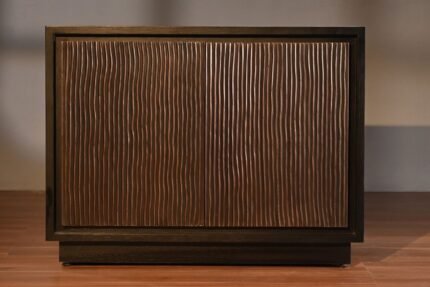 Veneer Pasted 2 Door Chest