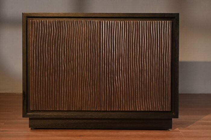 Veneer Pasted 2 Door Chest